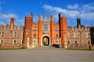 Hampton Court Tour